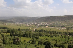 Alucra - poslední městečko před přejezdem pohoří Gümüşhane.