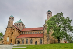 Kostel St. Michael - objevuje se i na 2 eurových mincích spolkové země Niedersachsen